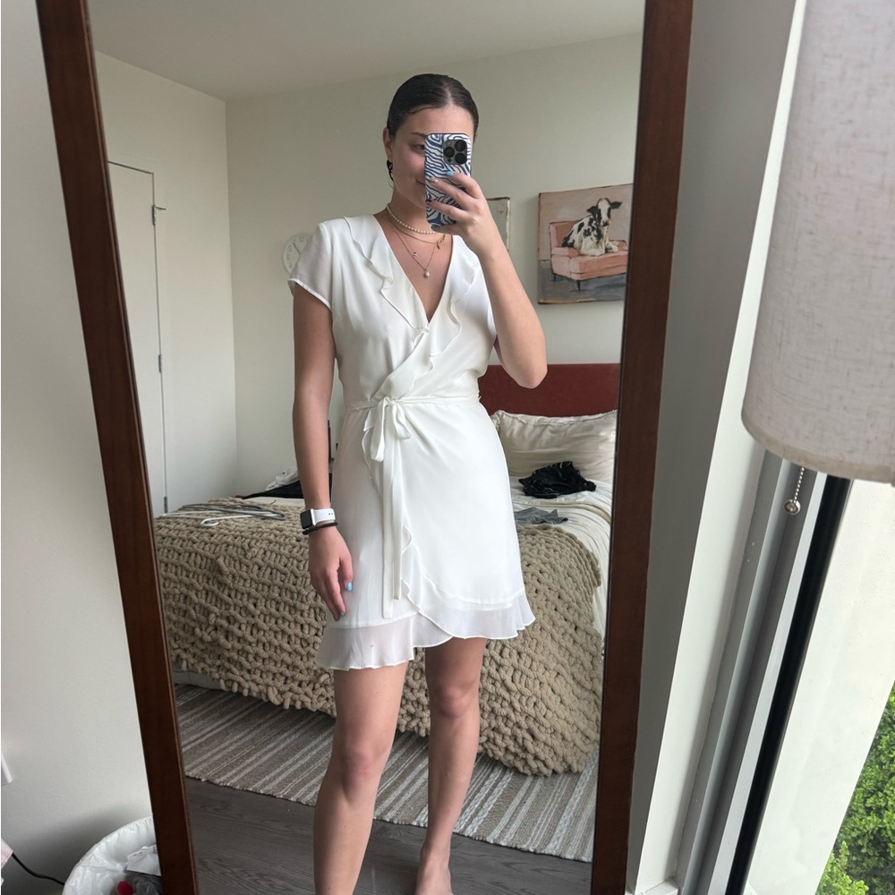 White Mini Dress perfect for the Summer!